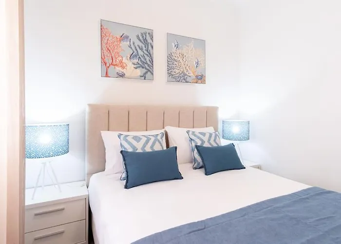 Rodrigues Family House 73